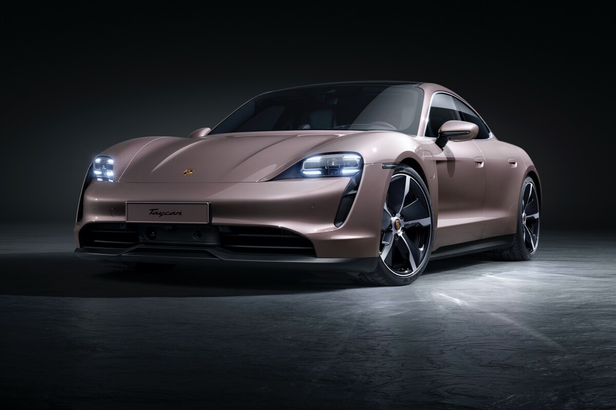 Taycan turbo s ev 2025